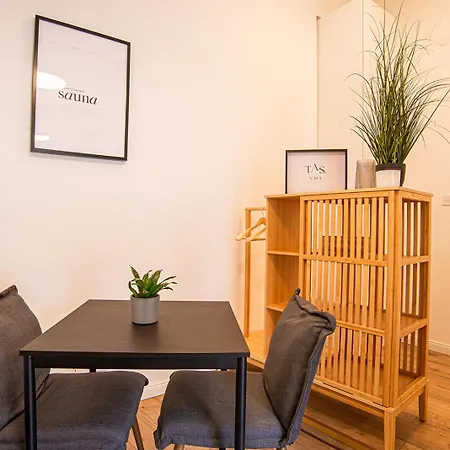 Tas Vas - Charming In Appartement