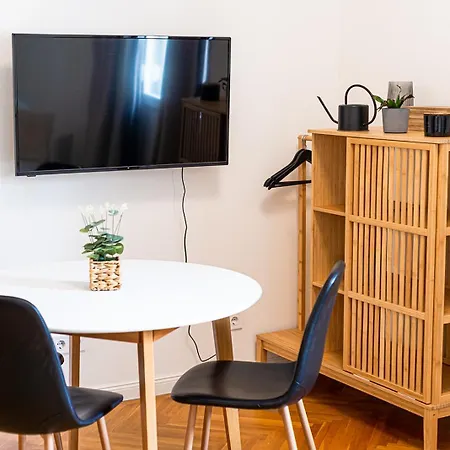 Tas Vas - Charming In Appartement Budapest