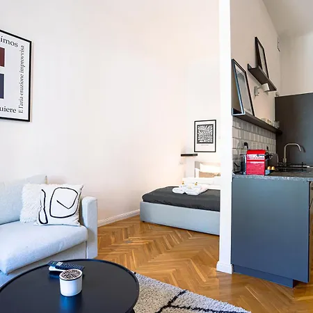 Tas Vas - Charming In * Budapešť