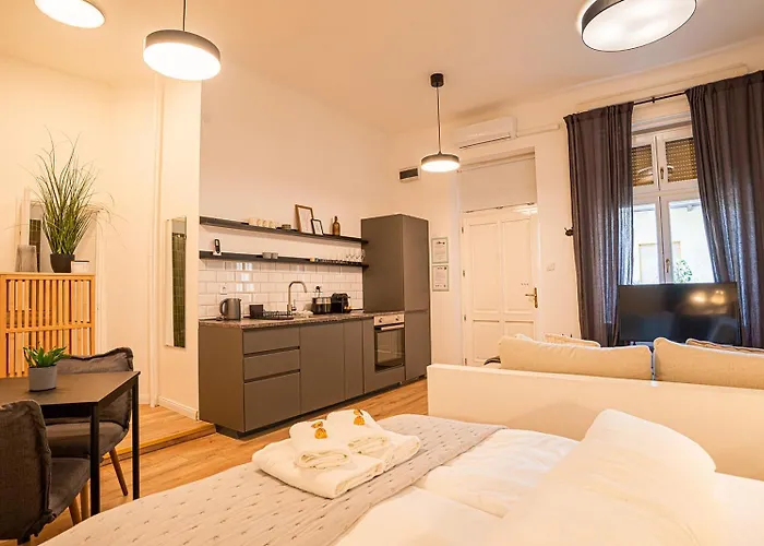 Tas Vas - Charming In Apartmán