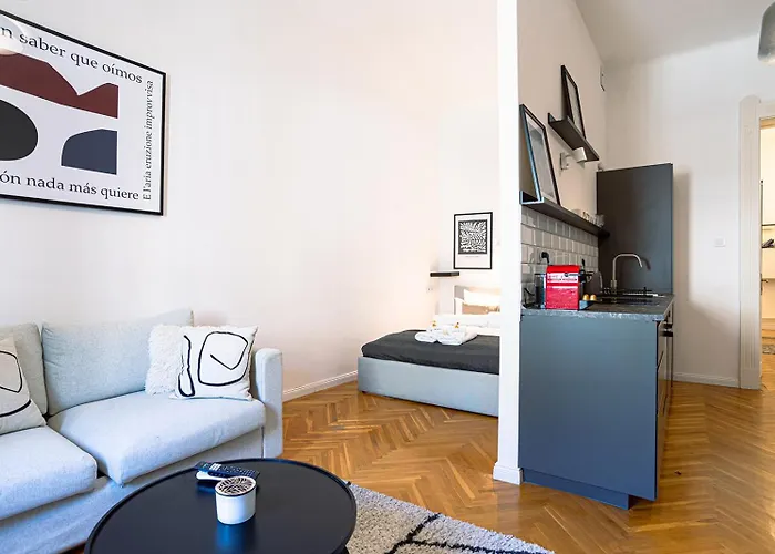 Tas Vas - Charming In * Budapešť